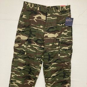 NWT Men’s Bugle Boy camp pants size 38x32
